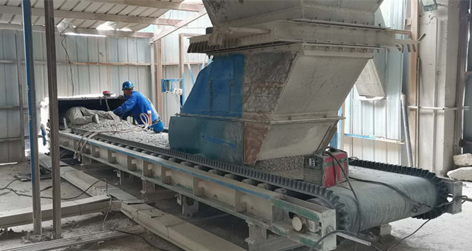 水泥厂称重皮带输送机重诺机械供应